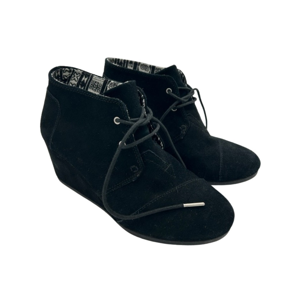 TOMS Wedge Booties Boots Women's Size 9.5 M Black Suede Lace Up‎ Ankle